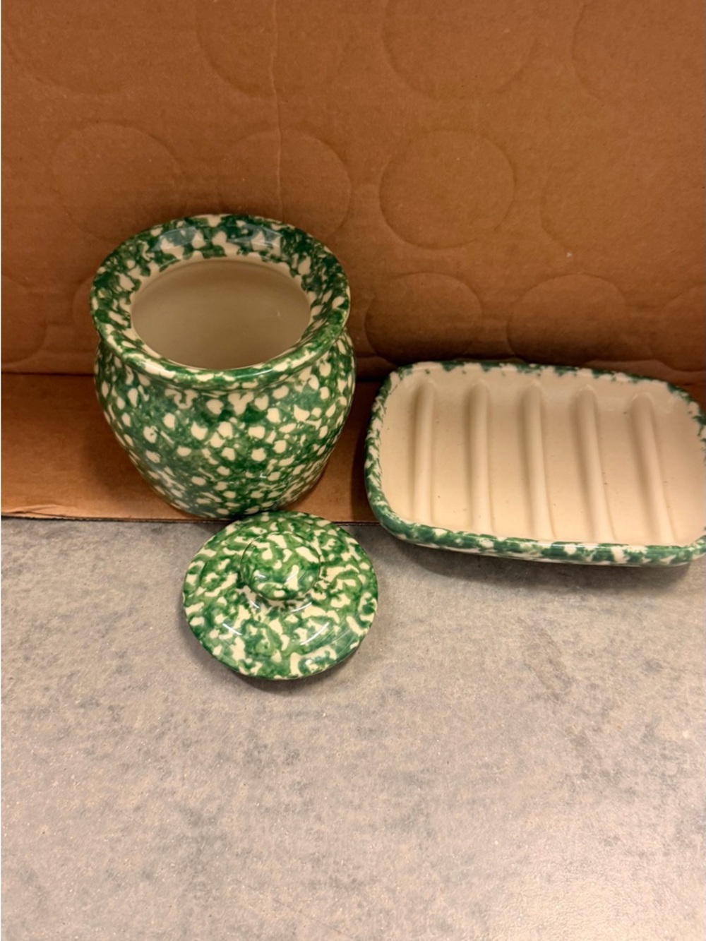 Source Unknown Green and White Speckled Ceramic Bath Accessories Set